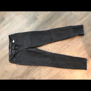 Black skinny jeans